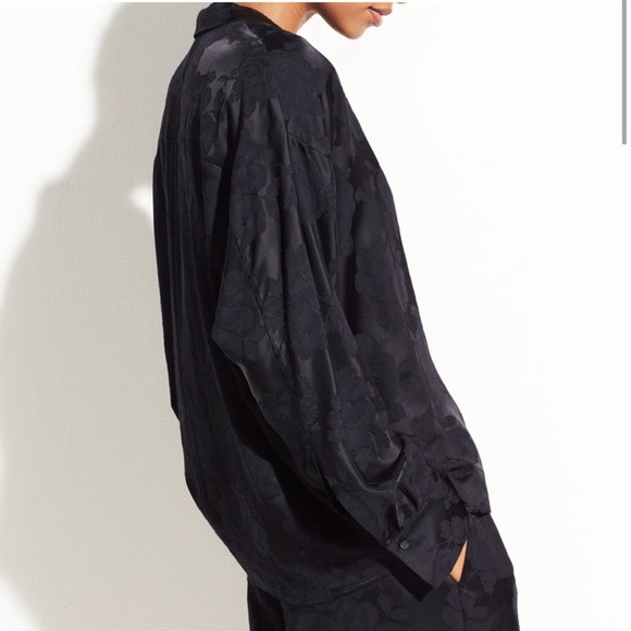 Vince Floral Jacquard Popover Top Oversized Floral Navy XS - Picture 2 of 8